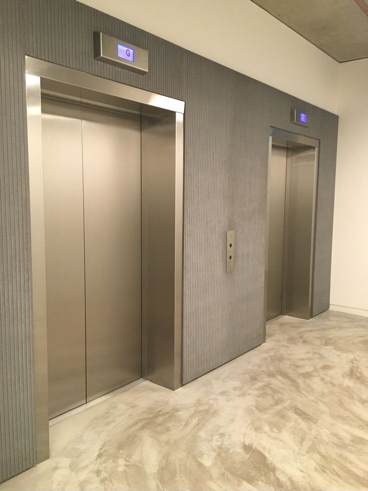 Dua Lift, Tapi Hanya Satu yang Bisa Diandalkan